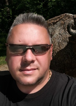 Дмитрий из Киева 52 года