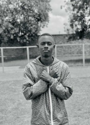 Saint Switch, 21, Republika y’u Rwanda, Kigali