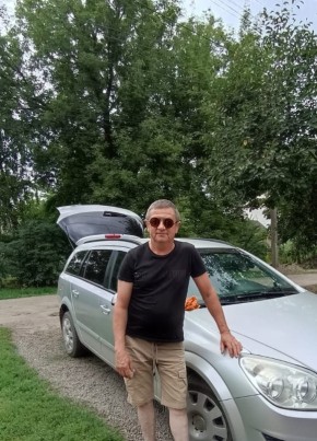 Геннадий из Миллерово 57 лет