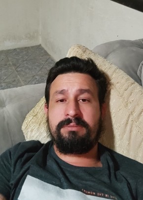 Renato, 37, República Federativa do Brasil, Joinville
