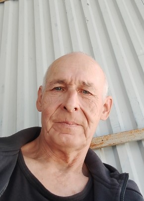 Алексей из Артема 59 лет