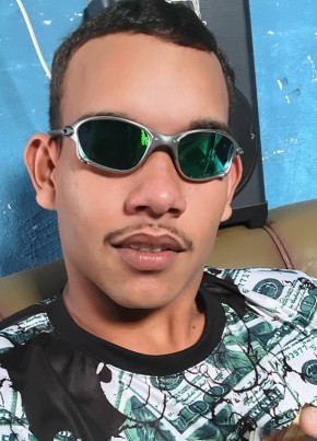 Kayque Félix eu из Iperó 19 лет