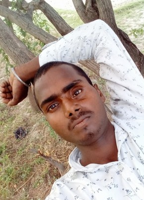 Vimlesh Kumar Si, 24, India, Calcutta