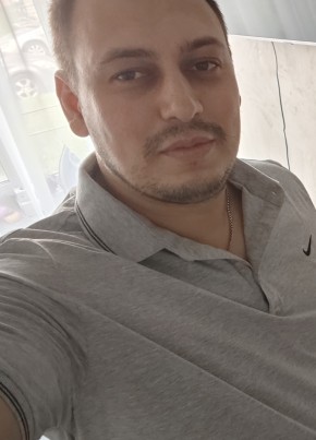 Илья из Новосибирска 34 года