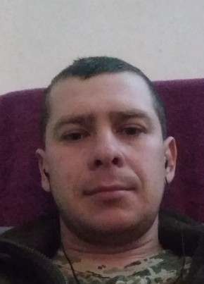 GADYNIW, 37, Україна, Десна