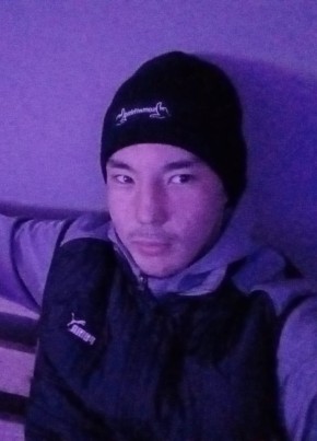 Салават из Мурманска 19 лет