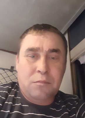 Александр, 44, Россия, Губкинский
