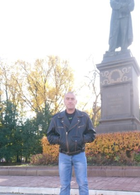 Mikhail Lavrov, 47, Russia, Moscow