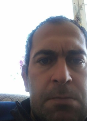 Artyr Xaratean, 41, Հայաստանի Հանրապետութիւն, Վանաձոր