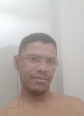 Humberto, 42, República de Santo Domingo, Santiago de los Caballeros