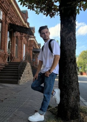 Павел из Краснодара 25 лет