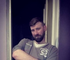Grzegorz, 40, Emden