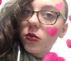 Clare, 24, Halifax