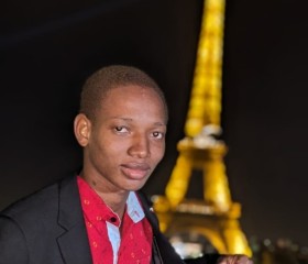Maurice, 21 год, Lorient