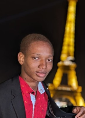 Maurice, 21, République Française, Lorient