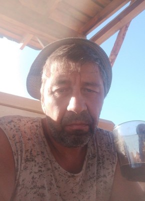 Александр из Красноярска 43 года