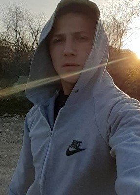 Альберт, 22, Россия, Туапсе