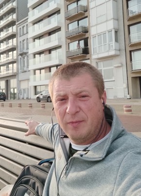 Денис Юрченко, 42, United Kingdom, Louth