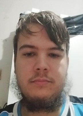 Johannes из Porto Alegre 23 года