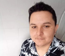 Andre, 18, Blumenau