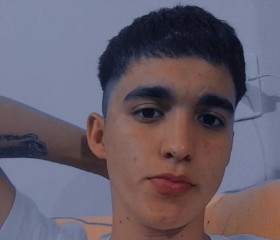 Acosta, 22, Villarrica