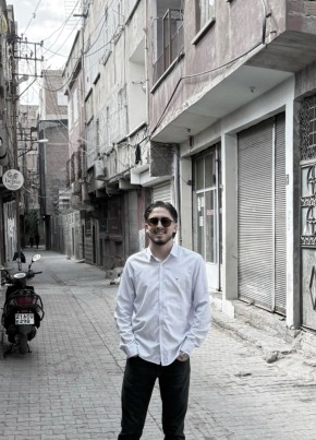 Civan из Elâzığ 18 лет