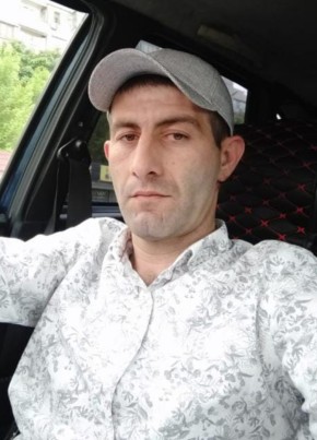 Анзор из Нальчика 33 года