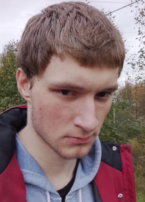Андрей из Москвы 19 лет