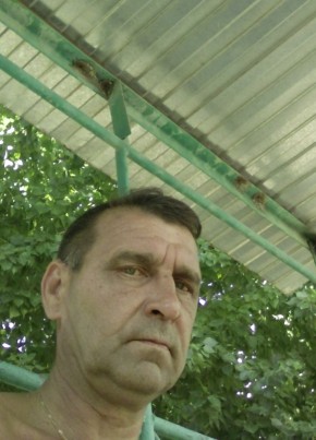 Олег, 52, Россия, Балаково