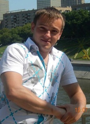 Роман, 31, Россия, Брянск