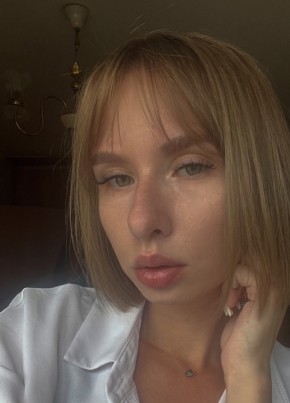 Юлия, 21, Россия, Омск