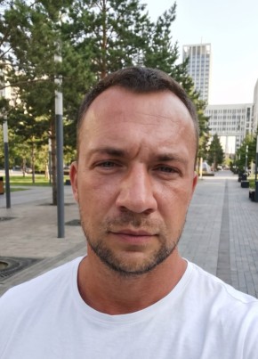 Максим из Омска 38 лет