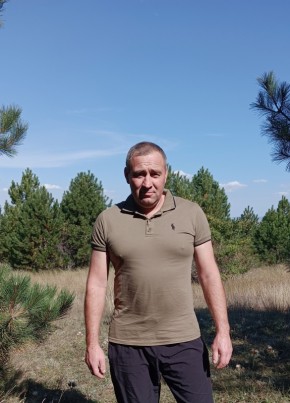 Максим, 43, Россия, Нижнегорский