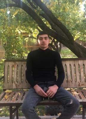 Сурен из Саратова 23 года