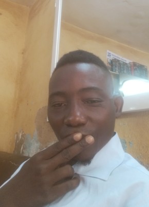 Ismaël, 24, Burkina Faso, Ouagadougou