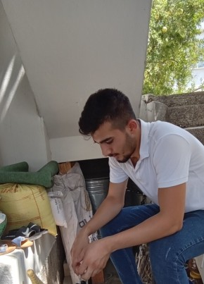 Ali, 18, Türkiye Cumhuriyeti, Kahramanmaraş