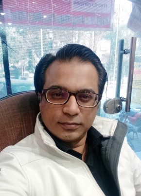 Mirza, 44, Pakistan, Sialkot
