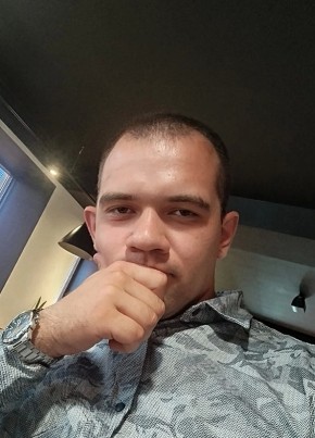 Илья из Новороссийска 24 года