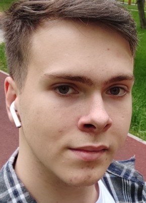 Дмитрий из Симферополи 20 лет