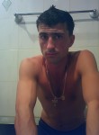 Edvard, 32 года