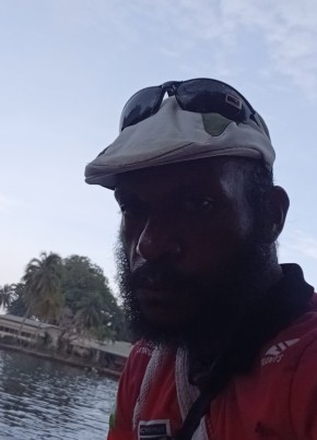 Afromarhn из Madang 18 лет