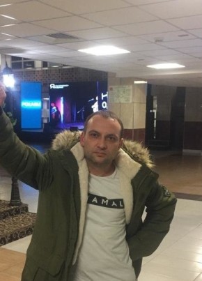 Aleksandr, 38, Russia, Salekhard