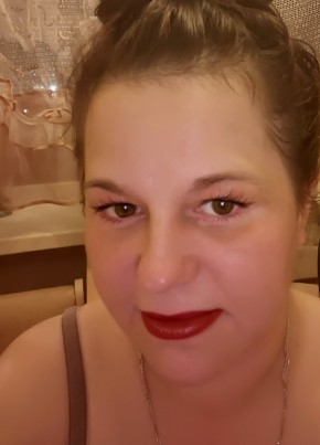 Алёна Иванова из Красноярска 44 года