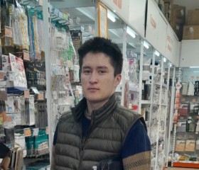 Dostonbek Juraev, 18, Dushanbe