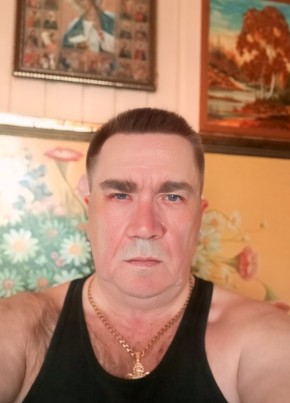 Игорь из Тосно 46 лет