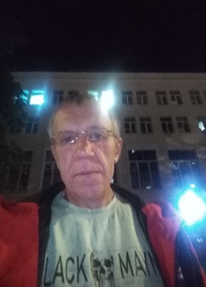 Павел из Москвы 56 лет