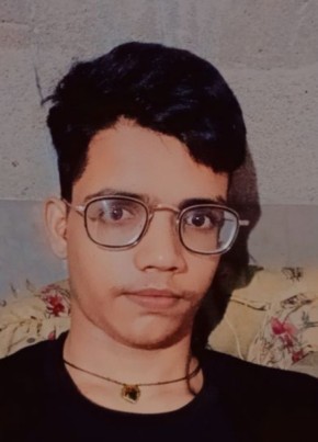 Sssss, 18, India, Jamūi