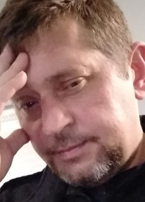 Сергей из Гатчины 53 года
