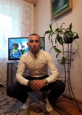 Pavel, 32, Russia, Tolyatti