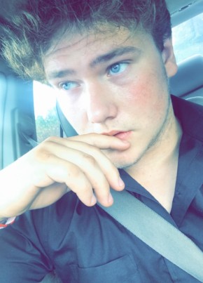 Cameron, 23, United States of America, Russellville